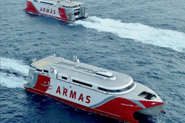 Armas Trasmediterránea estudia con el Puerto de Almería su plan para la OPE