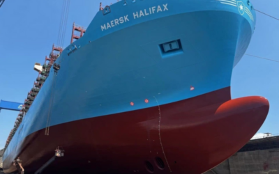Maersk completa la conversión del primer gran buque portacontenedores a motor de metanol de combustible dual
