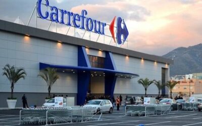 Carrefour y Uber Eats firman un acuerdo exclusivo para llevar su surtido completo a domicilio