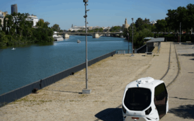 El Puerto de Sevilla ensaya su primer vehículo autónomo sostenible para conectar ciudad y puerto