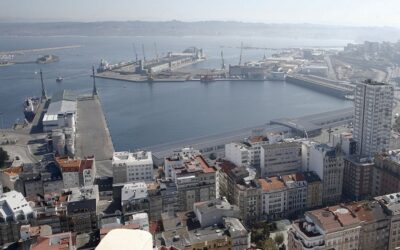 La Coruña impulsa su modernización portuaria con energía para cruceros y el traslado definitivo de graneles a Punta Langosteira