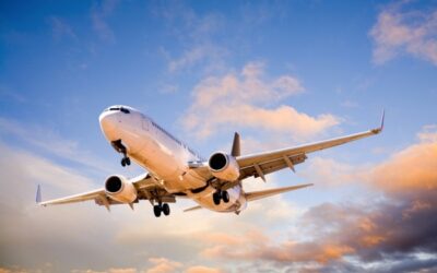 Los aeropuertos españoles mueven más de 110 millones de kilos de carga en agosto, un 5,4% por encima de 2024