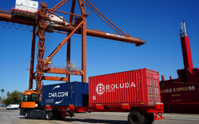 El Puerto de Sevilla prueba el innovador H2Tractor de hidrógeno en el marco del proyecto europeo HYDEA