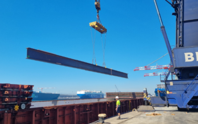 El Puerto de Santander avanza en la construcción del nuevo muelle de Raos 6 con la llegada de las tablestacas