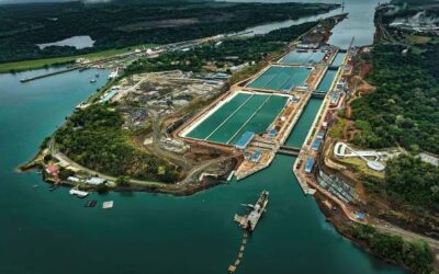 La crisis en Ormuz dispara el tráfico en el Canal de Panamá, que ya roza su máxima capacidad operativa